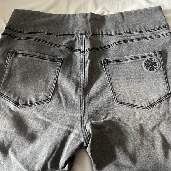 Laurie Felt Faded Black Pull-On Straight Leg Jeans - Picture 2 of 4